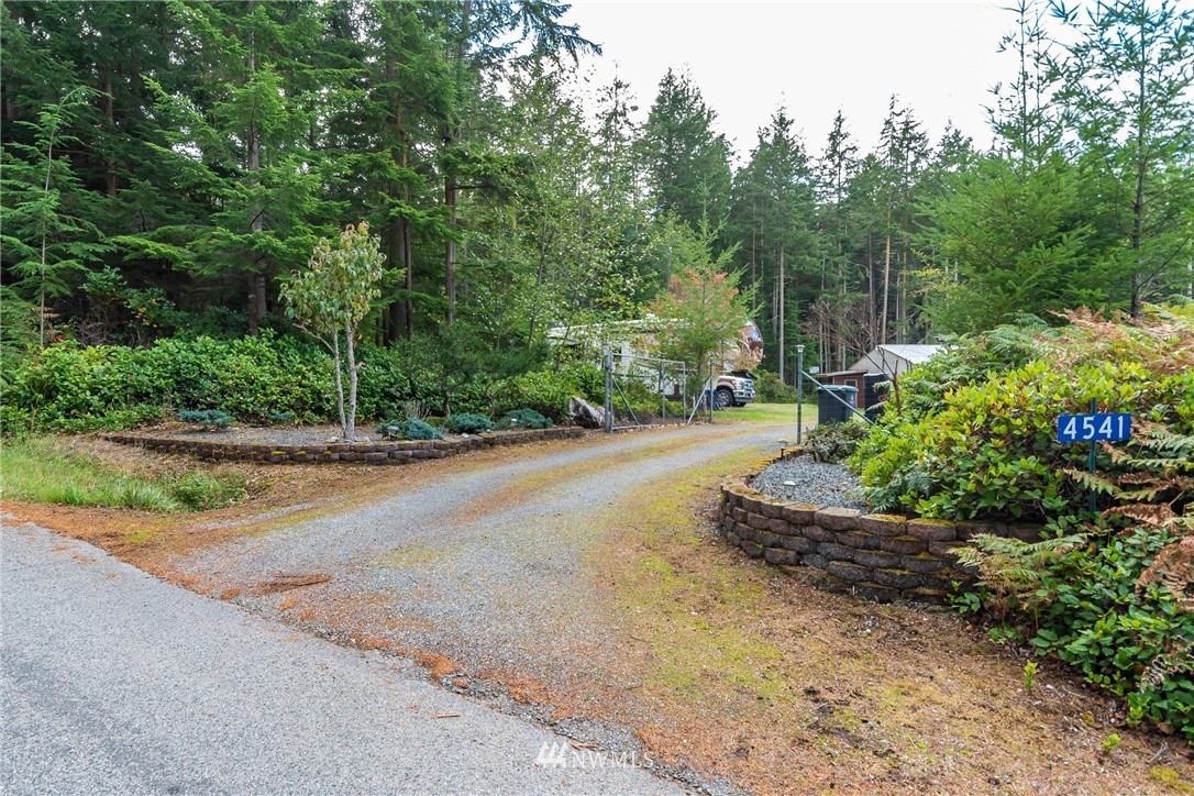 4541 Lyon Road Oak Harbor, WA 98277 - Photo 3 of 34 Gallery Image 3