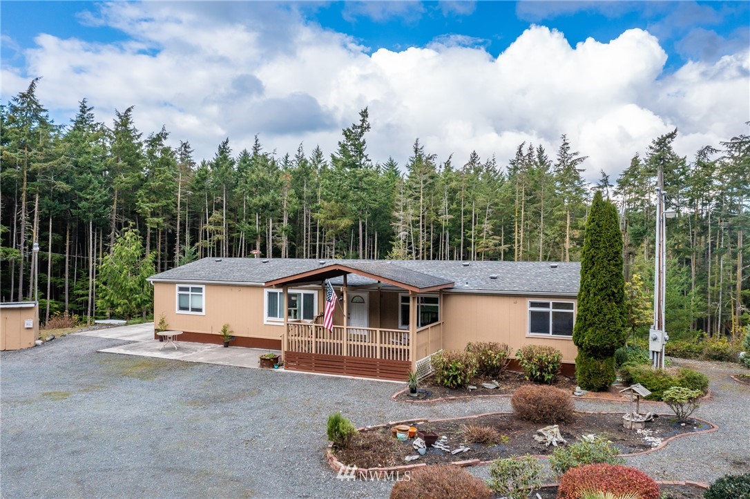 4541 Lyon Road Oak Harbor, WA 98277 - Photo 5 of 34 Gallery Image 5