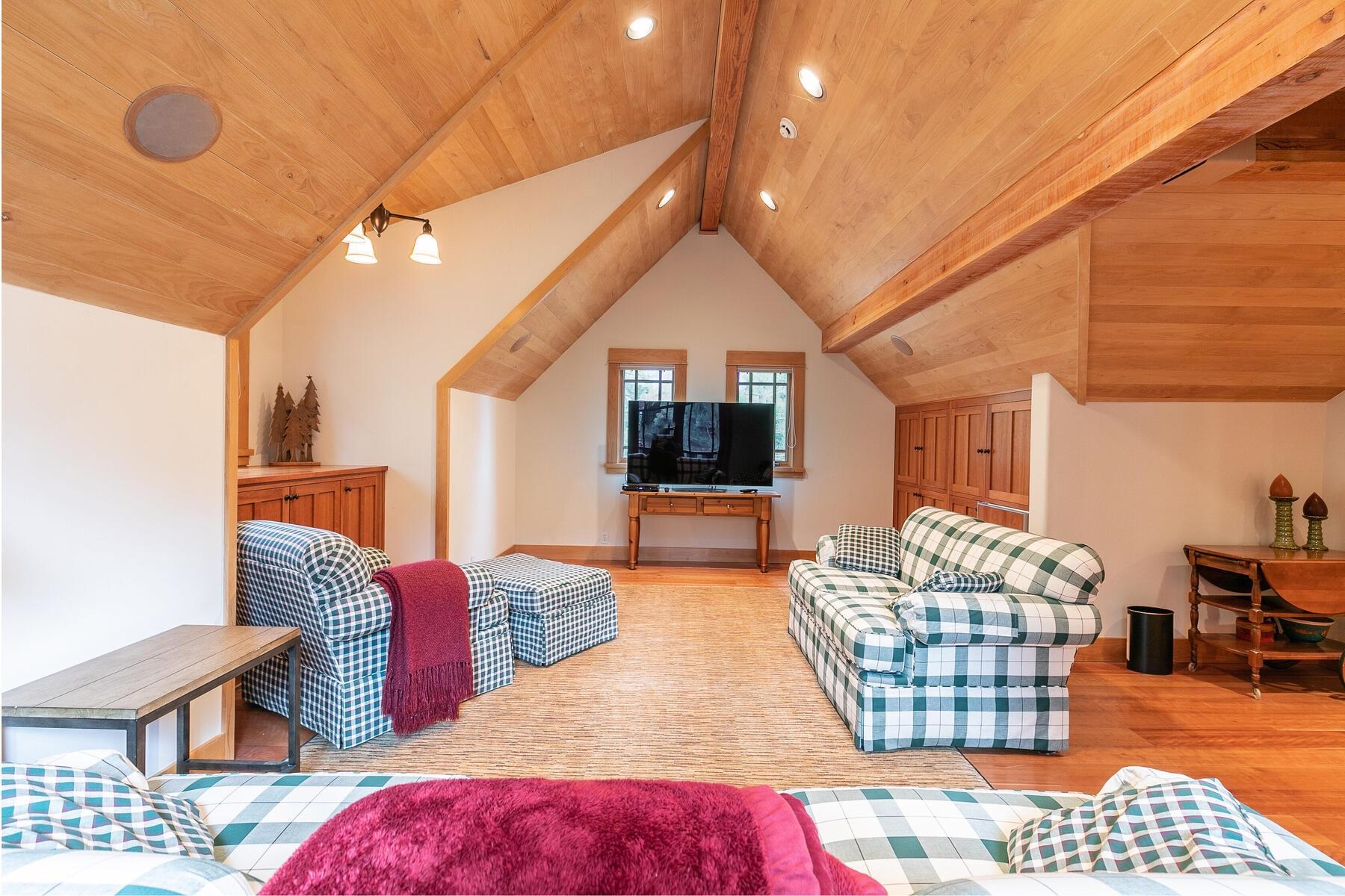 8433 Jake Teeter Drive Truckee, CA 96161 - Photo 12 of 21 a living room with furniture rug and window
