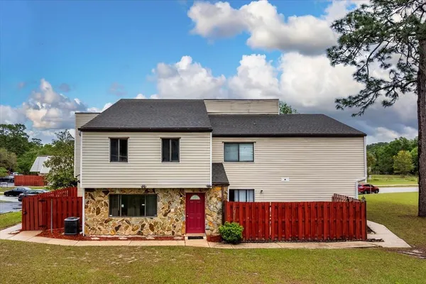 $1,390 | 2134 Northeast 45th Avenue, Ocala, FL 34470