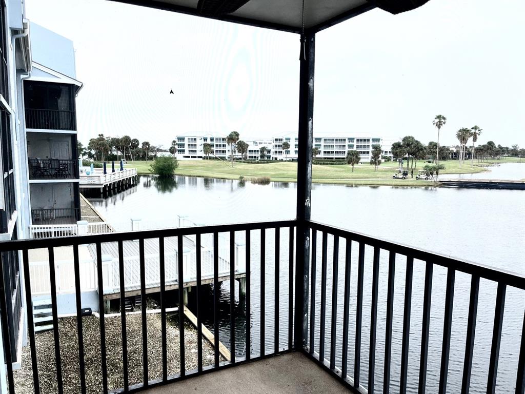 40 Northeast Plantation Road, Unit 208 Stuart, FL 34996 - Photo 26 of 38 a view of city from a balcony