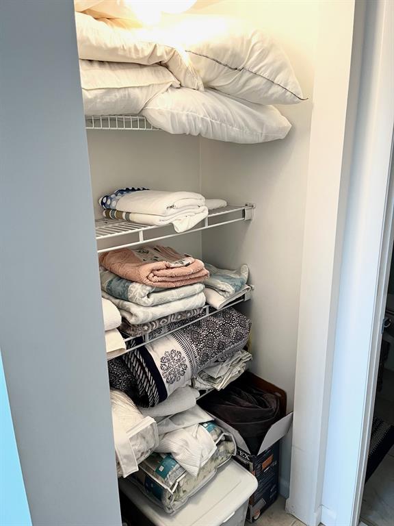 40 Northeast Plantation Road, Unit 208 Stuart, FL 34996 - Photo 29 of 38 a picture of a bathroom with a sink and a mirror