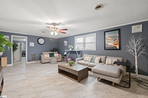 $349,500 | 912 South Main Street, Greer, SC 29650