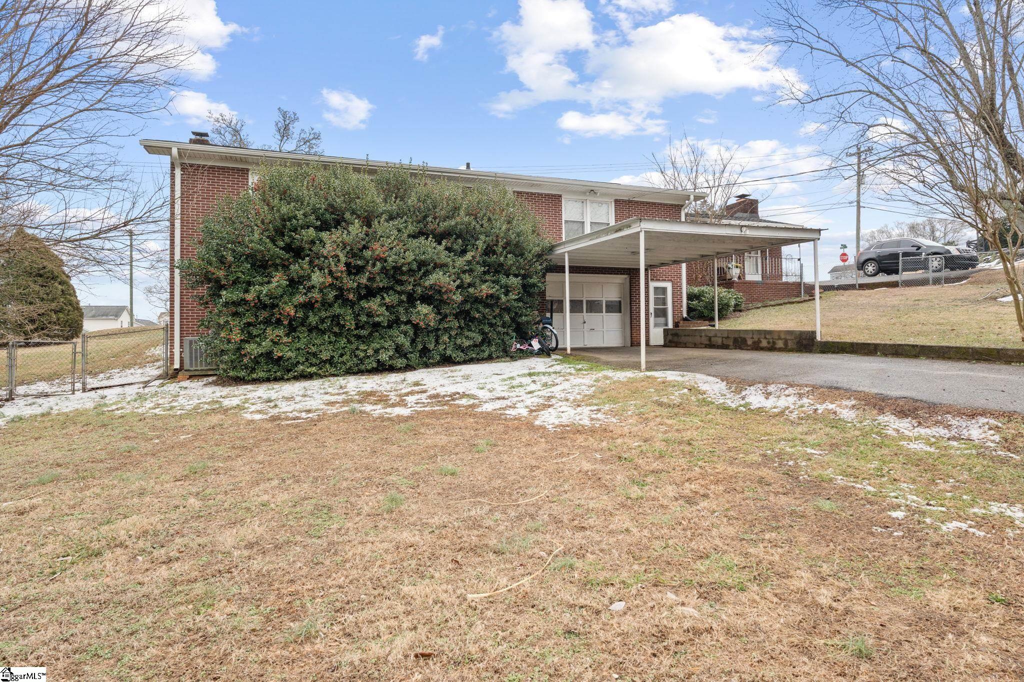 912 South Main Street Greer, SC 29650 - Photo 14 of 15