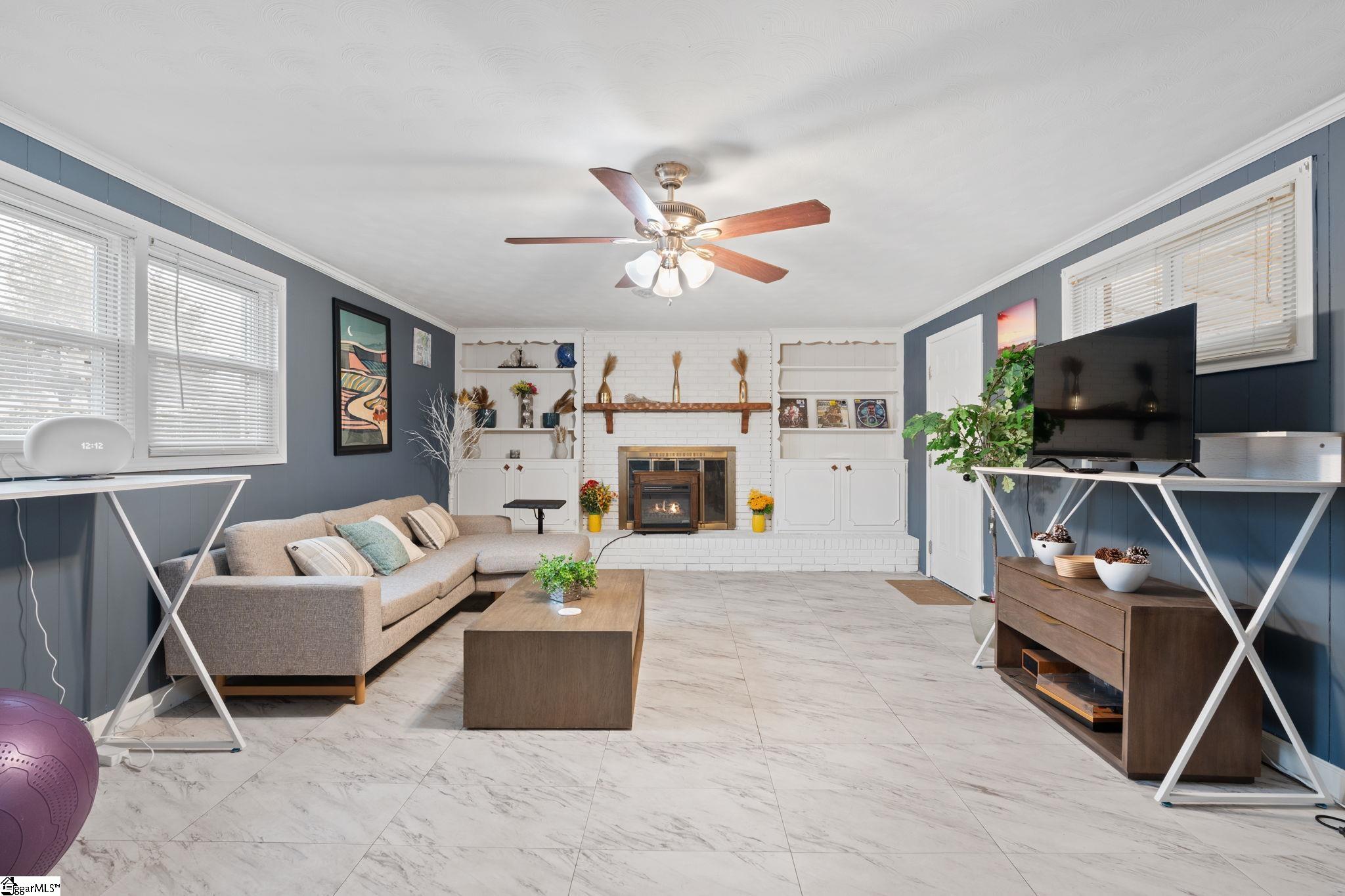 912 South Main Street Greer, SC 29650 - Photo 3 of 15