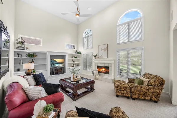 $675,000 | 1692 Sauk Drive, Batavia, IL 60510