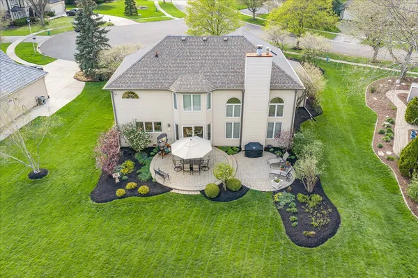 $675,000 | 1692 Sauk Drive, Batavia, IL 60510