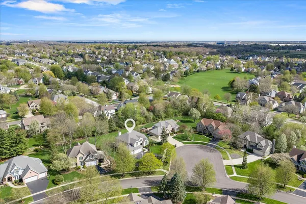 $675,000 | 1692 Sauk Drive, Batavia, IL 60510