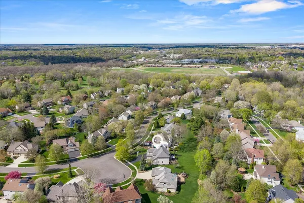 $675,000 | 1692 Sauk Drive, Batavia, IL 60510