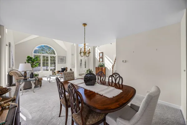 $675,000 | 1692 Sauk Drive, Batavia, IL 60510