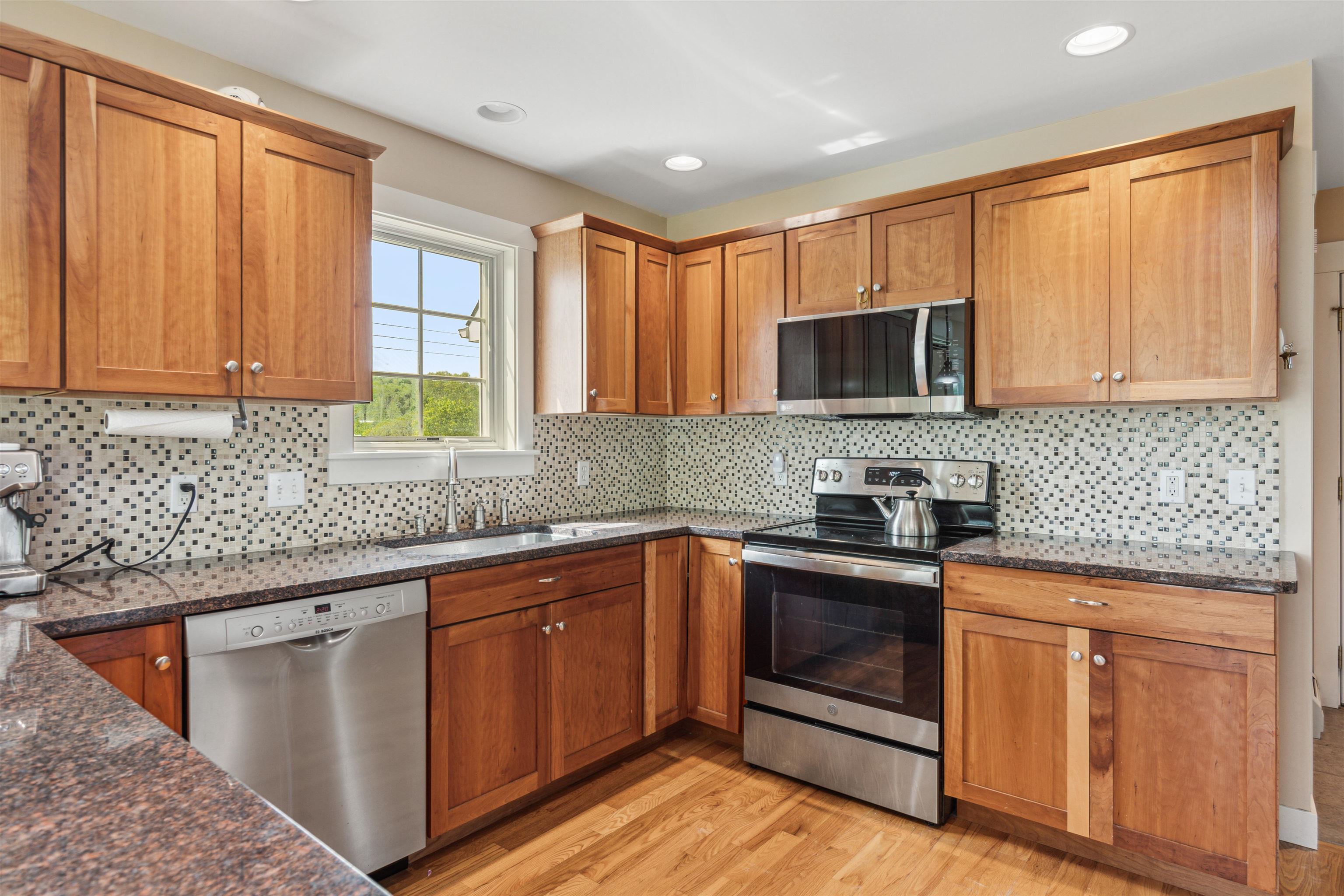 1807 Kenyon Road Richmond, VT 05477 - Photo 11 of 38 Gallery Image 11