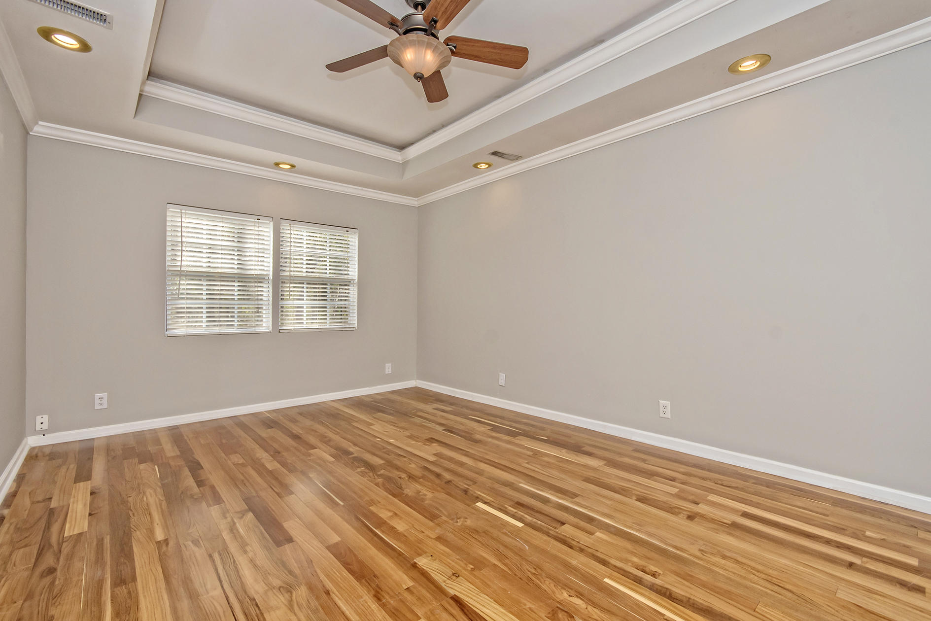 2412 Castlereagh Road Charleston, SC 29414 - Photo 19 of 47 Family Room