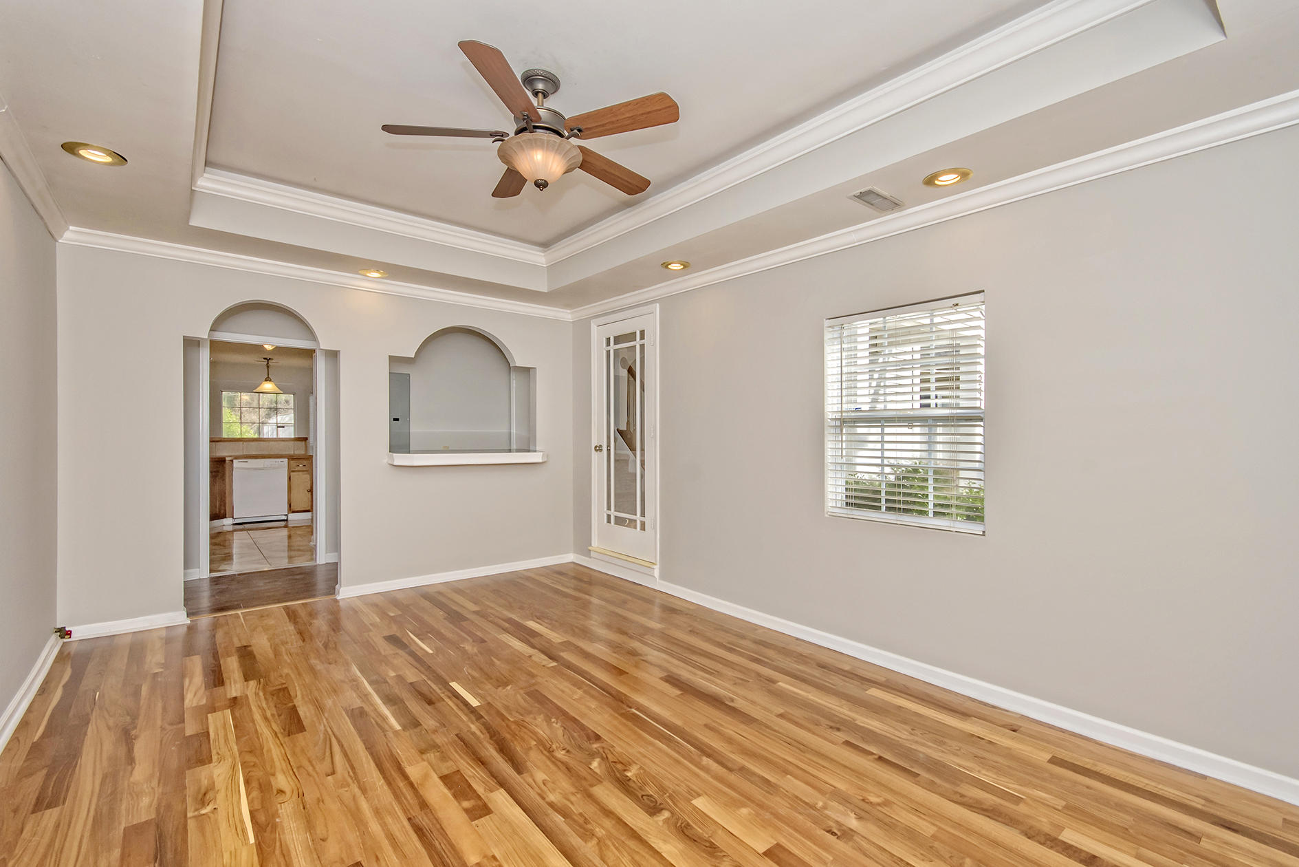 2412 Castlereagh Road Charleston, SC 29414 - Photo 21 of 47 Family Room