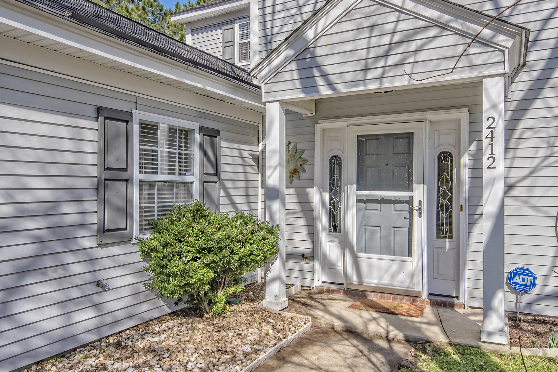 2412 Castlereagh Road Charleston, SC 29414 - Photo 4 of 47 2412 Castlereagh Road, Charleston
