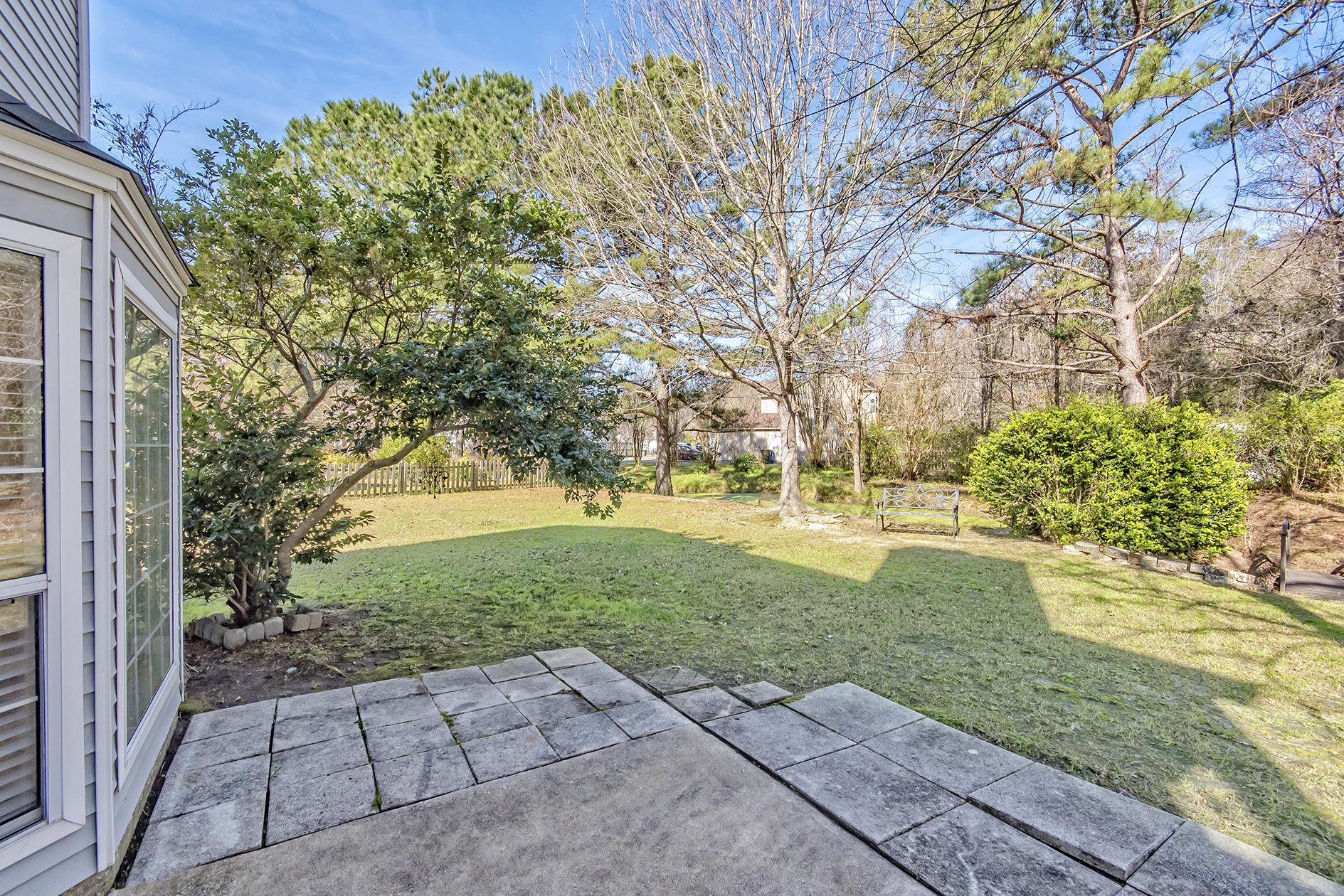 2412 Castlereagh Road Charleston, SC 29414 - Photo 39 of 47 Large Backyard