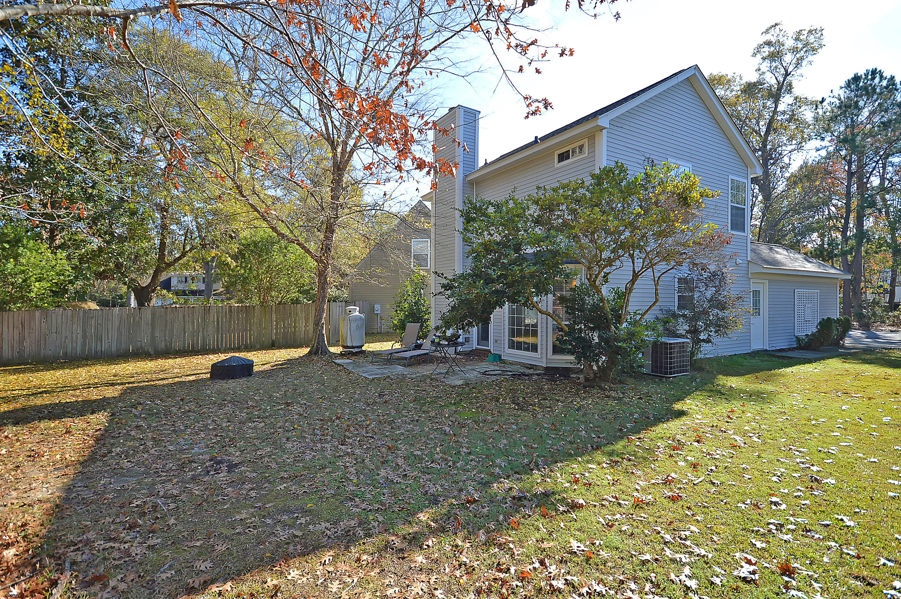 2412 Castlereagh Road Charleston, SC 29414 - Photo 45 of 47 Large Backyard