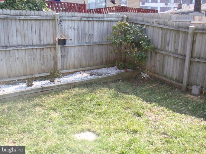 1430 Heather Ridge Court Frederick, MD 21702 - Photo 2 of 26 Back yard