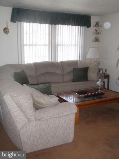 1430 Heather Ridge Court Frederick, MD 21702 - Photo 7 of 26 Living Room