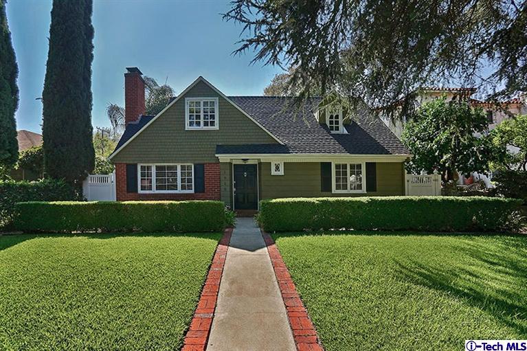 1915 Cañada Boulevard Glendale, CA 91208 - Photo 2 of 42 a front view of a house with a yard