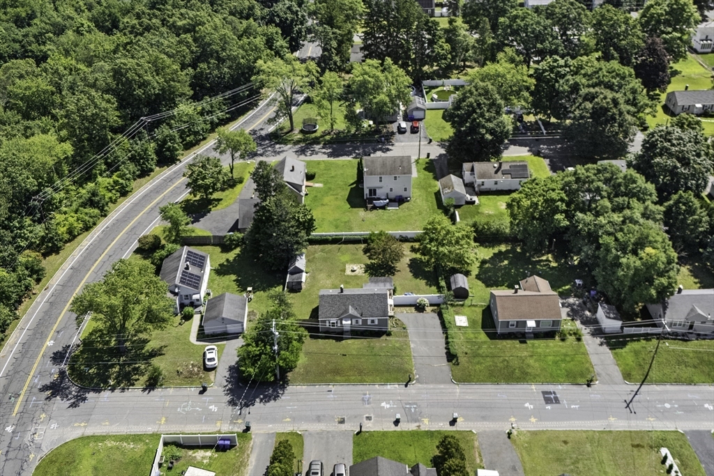 133 Denwall Drive Springfield, MA 01119 - Photo 5 of 27 Gallery Image 5