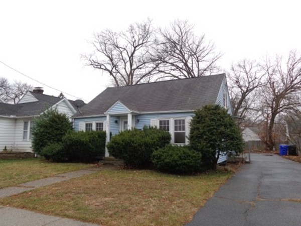 330 Commonwealth Avenue Springfield, MA 01108 - Photo 1 of 12 Gallery Image 1
