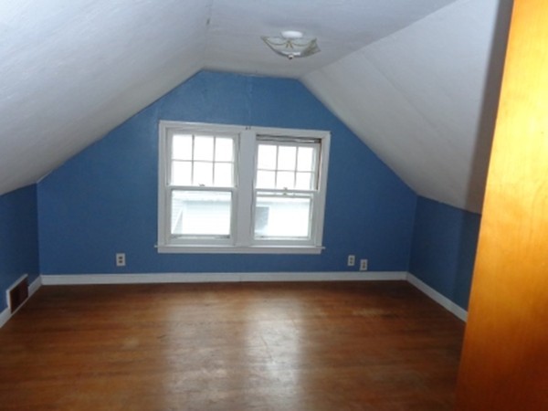 330 Commonwealth Avenue Springfield, MA 01108 - Photo 11 of 12 Gallery Image 11