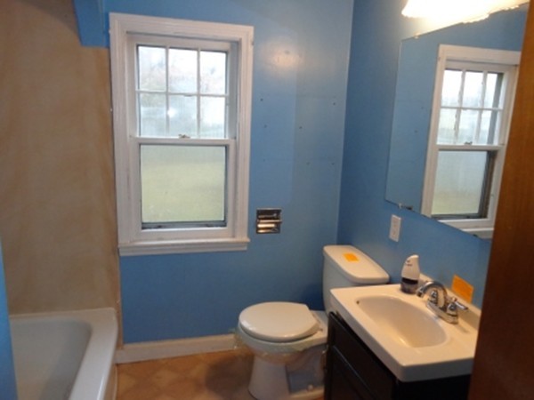 330 Commonwealth Avenue Springfield, MA 01108 - Photo 7 of 12 Gallery Image 7