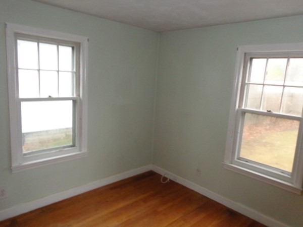 330 Commonwealth Avenue Springfield, MA 01108 - Photo 8 of 12 Gallery Image 8