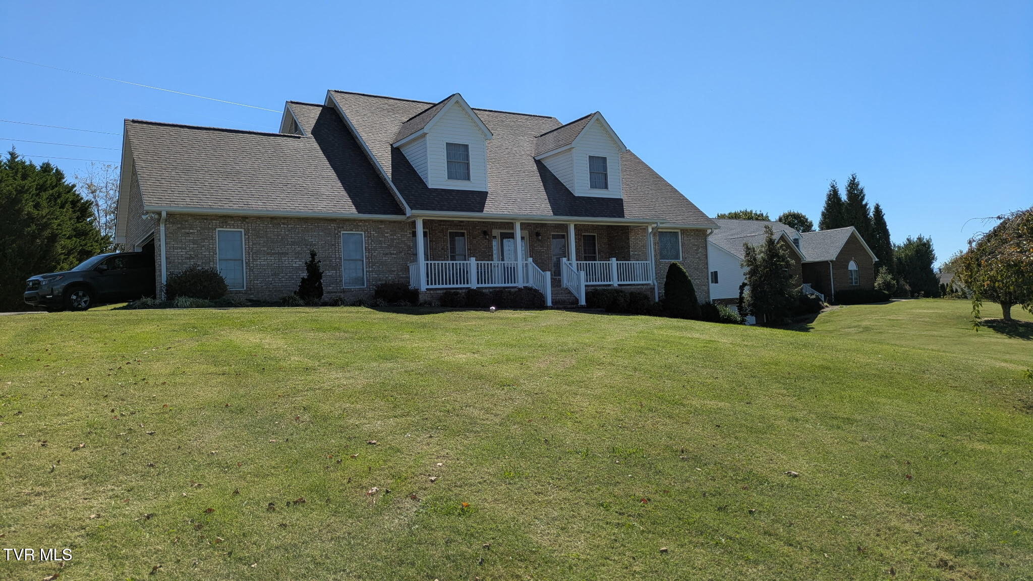 392 Reynolds Road Elizabethton, TN 37643 - Photo 1 of 43 5221871359686624074