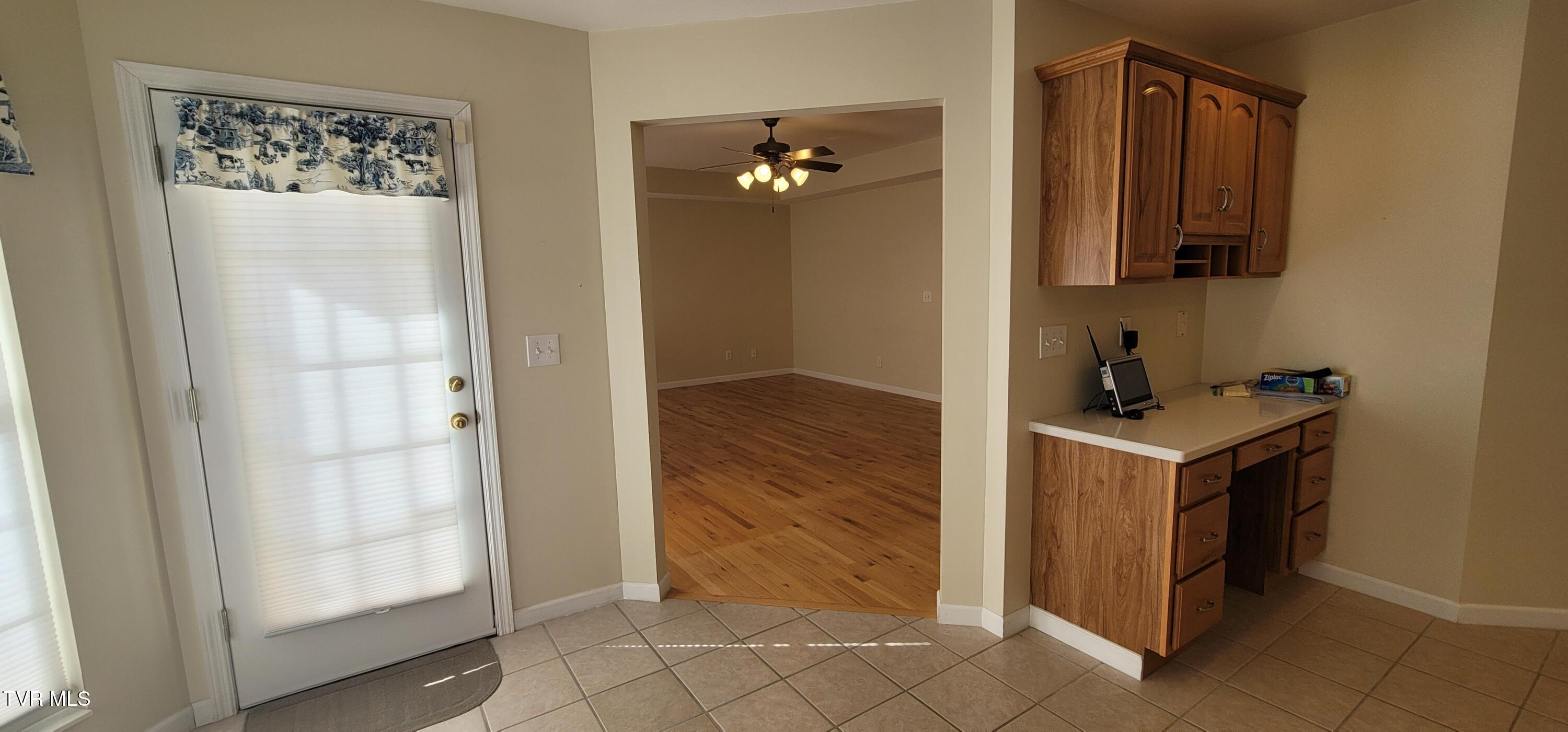 392 Reynolds Road Elizabethton, TN 37643 - Photo 14 of 43 20251108_112545