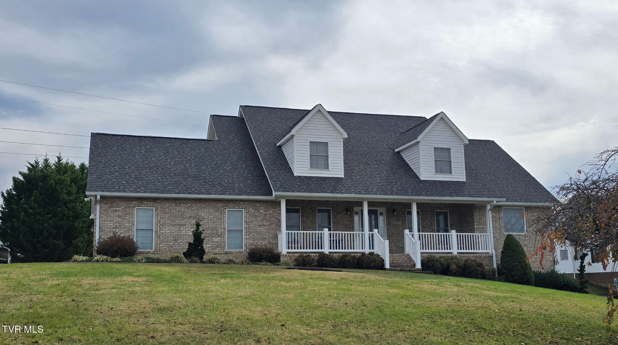 392 Reynolds Road Elizabethton, TN 37643 - Photo 40 of 43 3562744986613804674