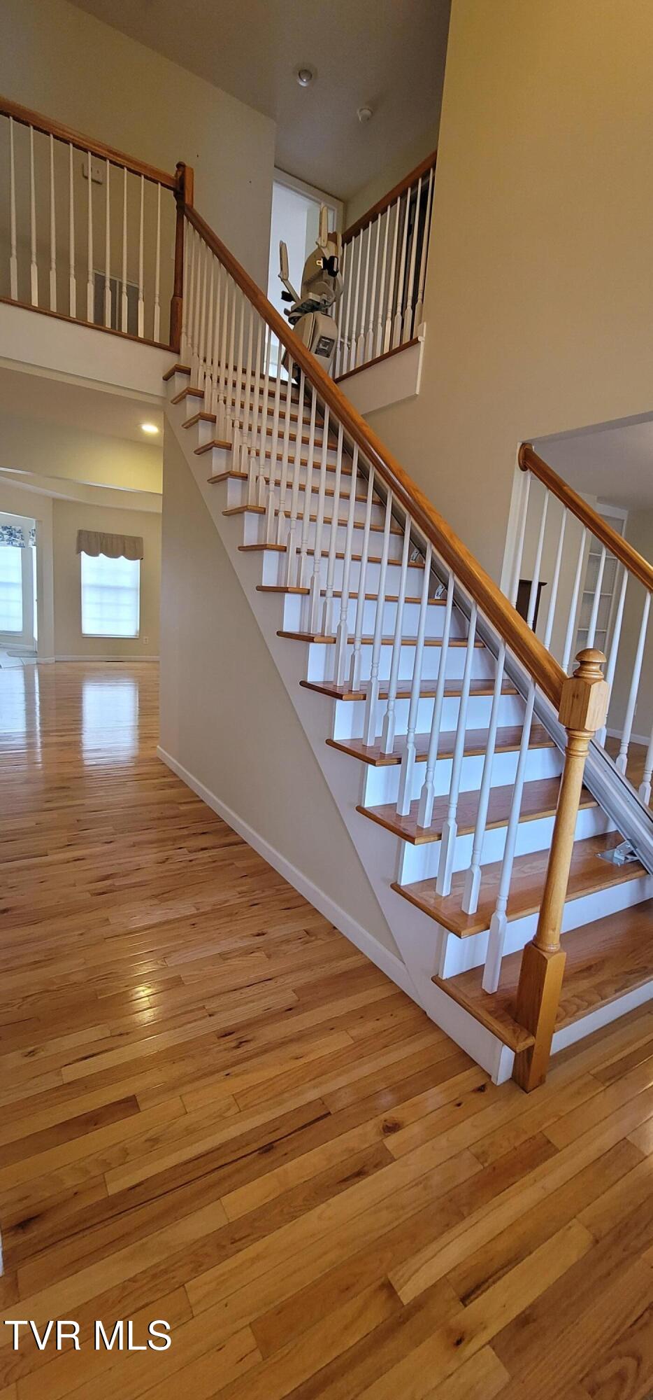 392 Reynolds Road Elizabethton, TN 37643 - Photo 5 of 43 20251108_113121