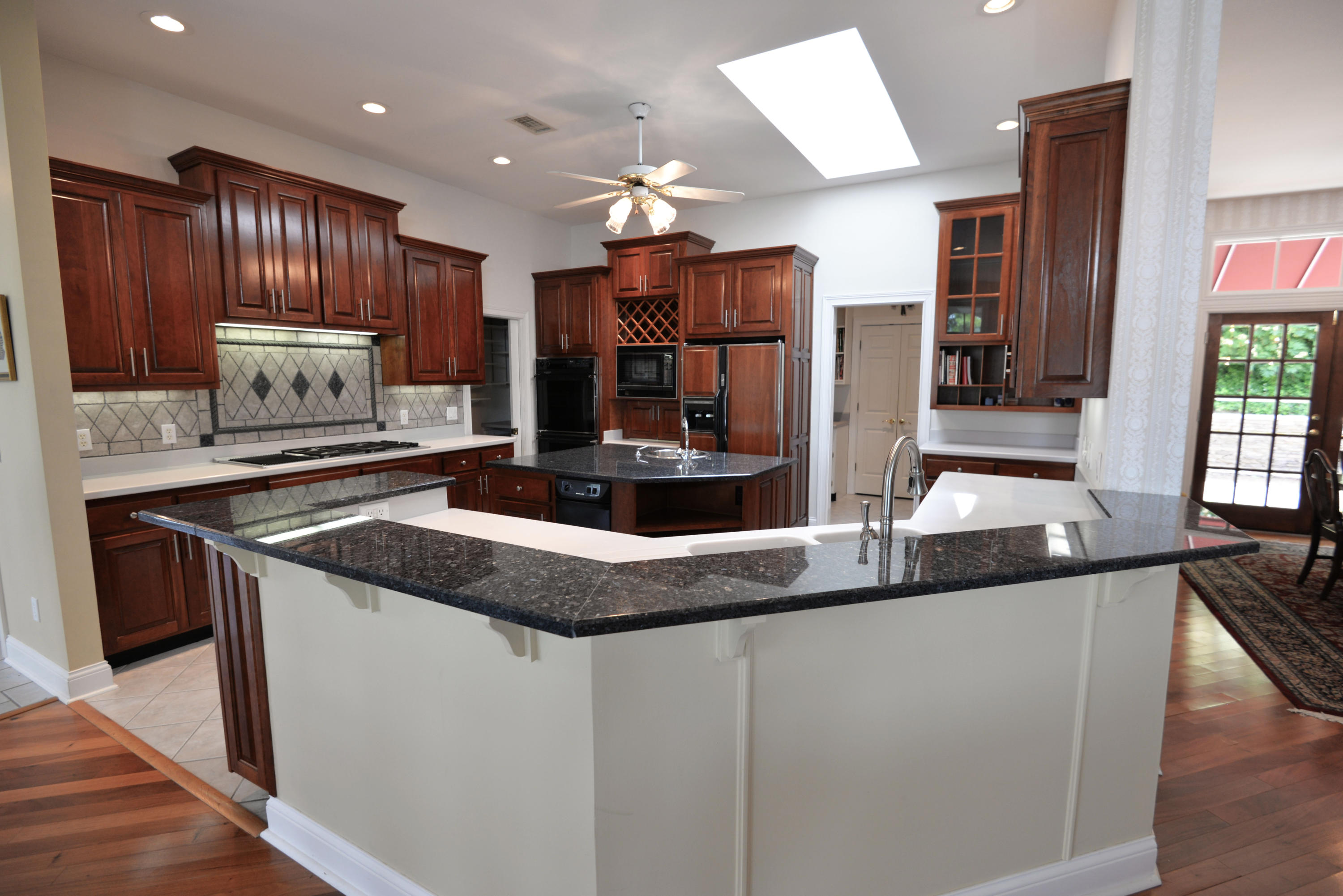 5720 Vincent Road Chattanooga, TN 37416 - Photo 18 of 64 Kitchen view 1