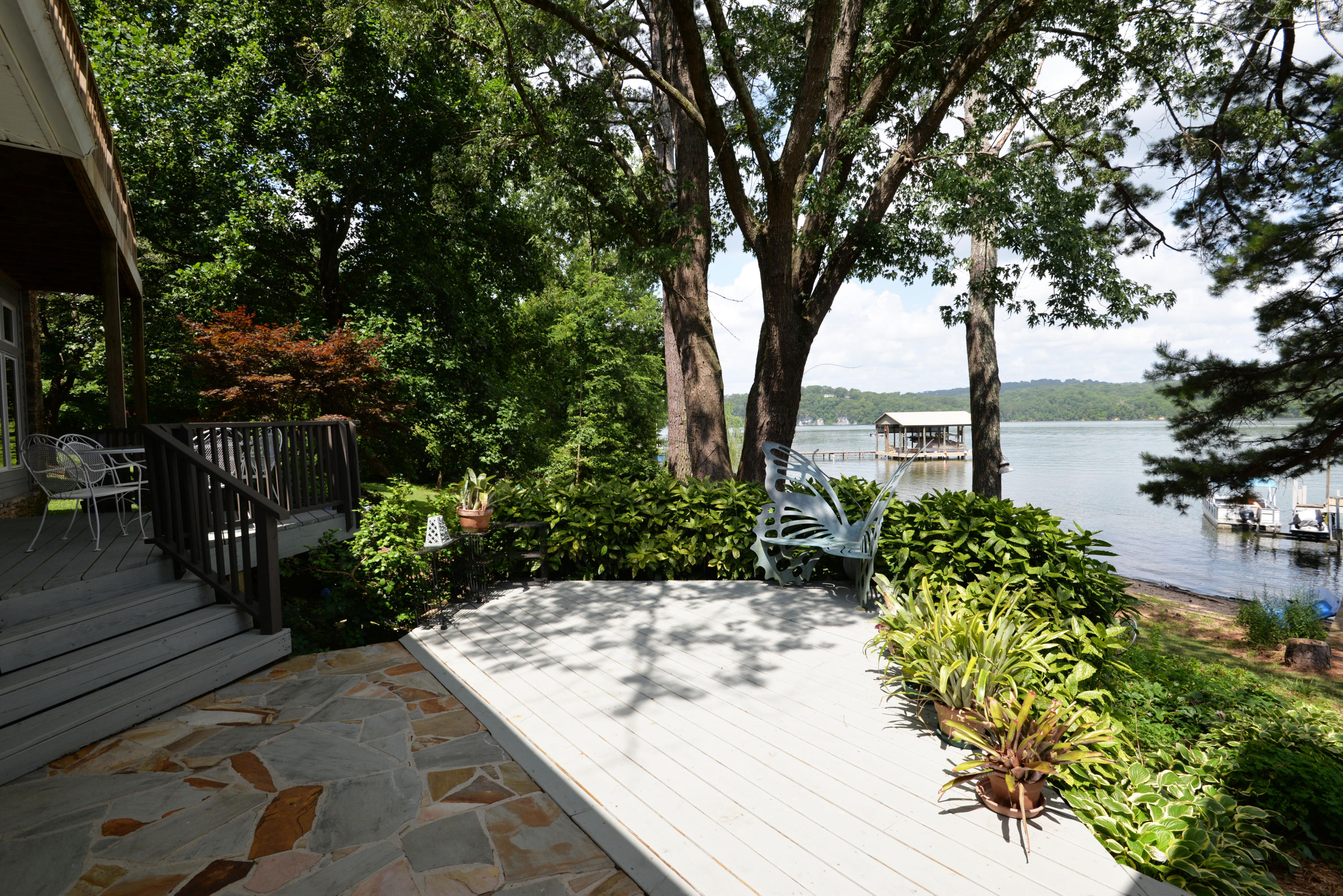 5720 Vincent Road Chattanooga, TN 37416 - Photo 53 of 64 Rear decks