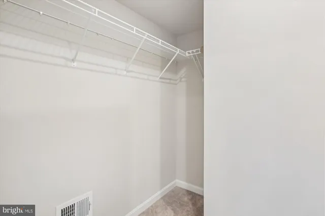 $3,400 | 4016 Shire Meadow Lane, Triangle, VA 22172