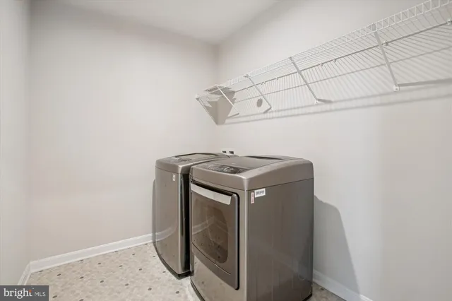 $3,400 | 4016 Shire Meadow Lane, Triangle, VA 22172