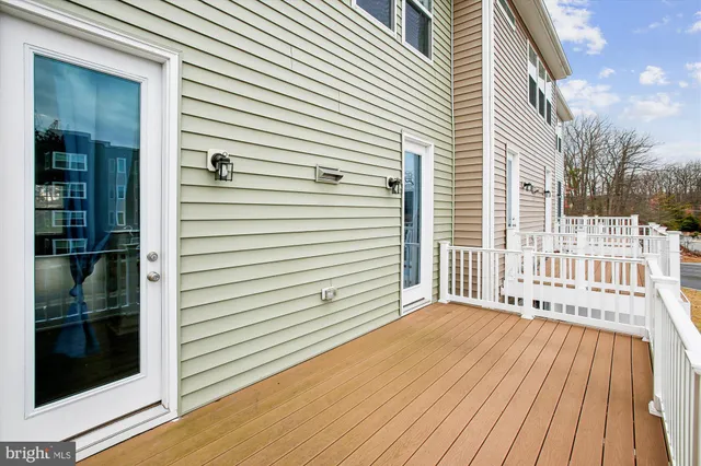 $3,400 | 4016 Shire Meadow Lane, Triangle, VA 22172