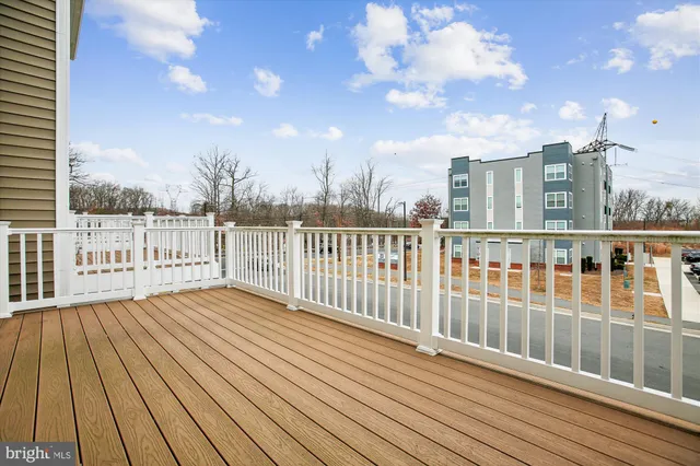 $3,400 | 4016 Shire Meadow Lane, Triangle, VA 22172