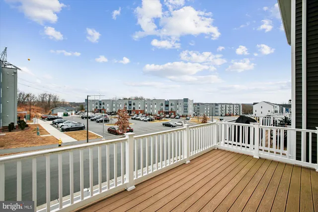 $3,400 | 4016 Shire Meadow Lane, Triangle, VA 22172