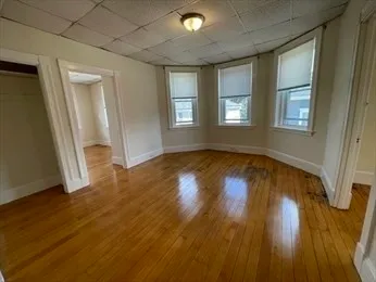 $2,300 | 15 Lynde Street, Unit 17, Salem, MA 01970