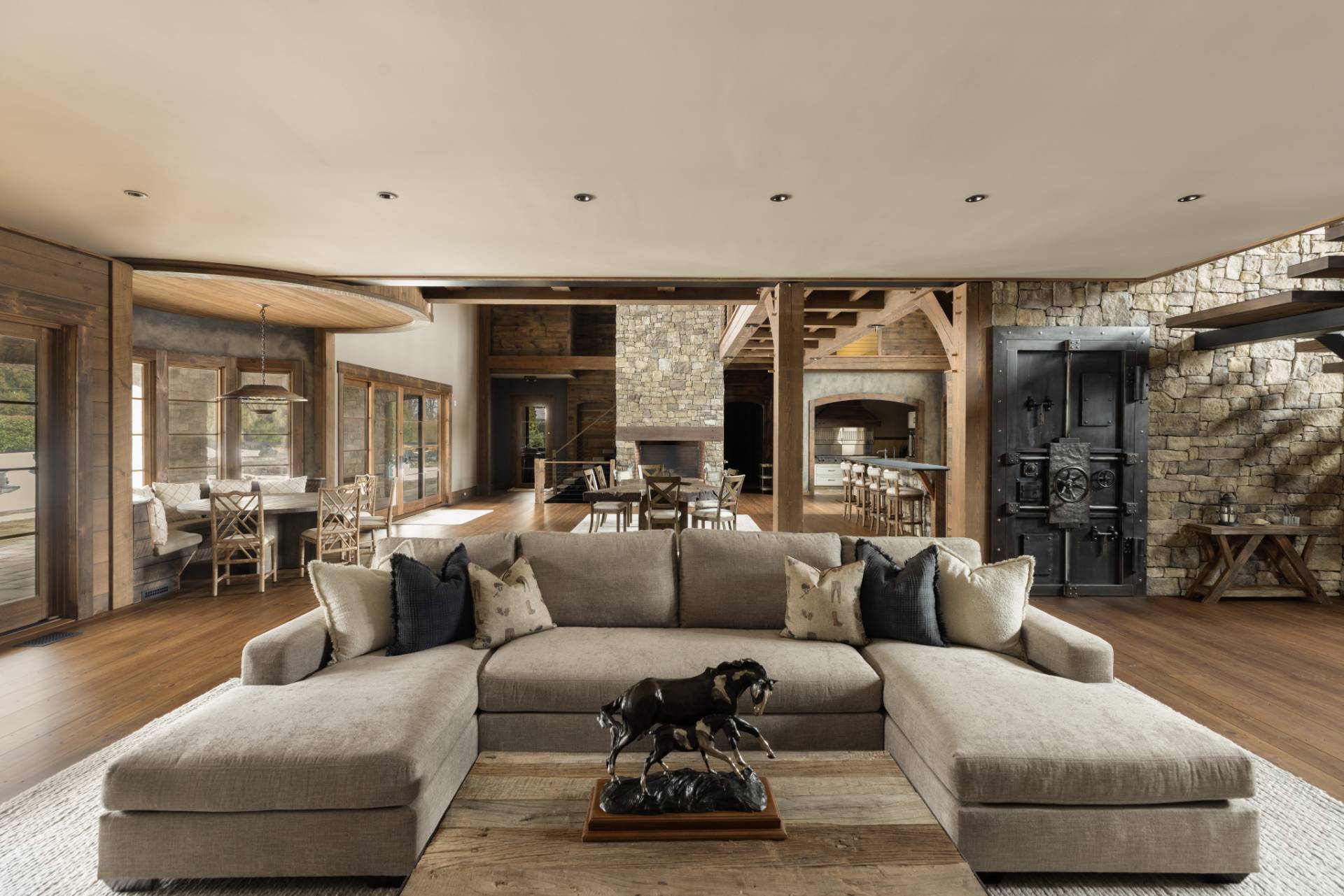 254 Mitchell Lane Bridgehampton, NY 11932 - Photo 9 of 36