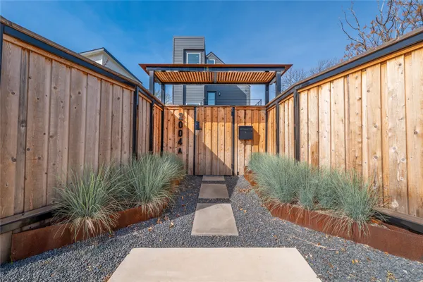 $1,399,000 | 2004 Chestnut Avenue, Unit 1, Austin, TX 78722