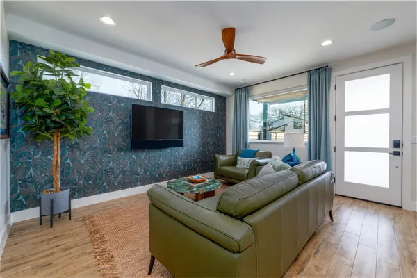 $1,399,000 | 2004 Chestnut Avenue, Unit 1, Austin, TX 78722