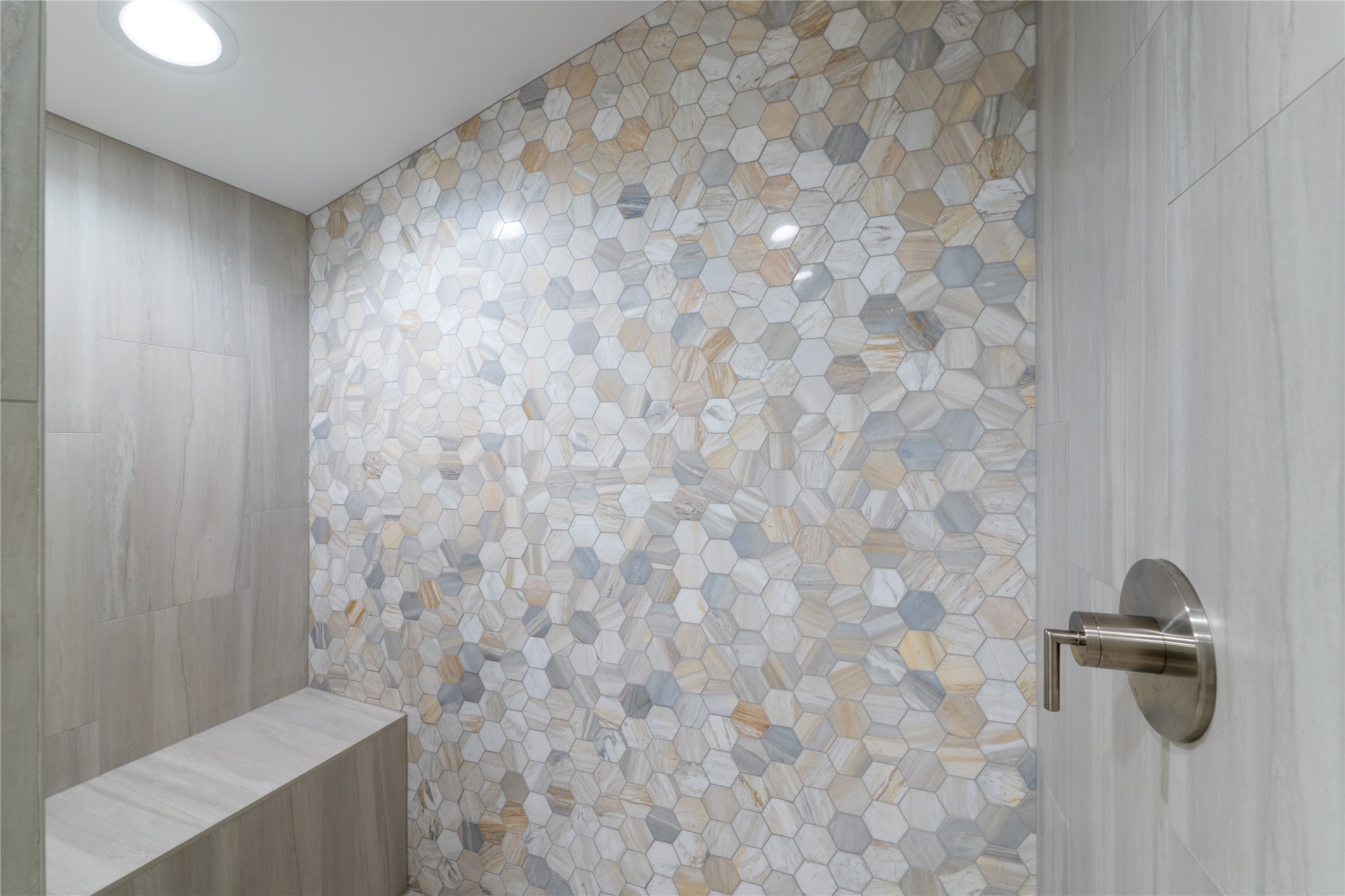 2004 Chestnut Avenue, Unit 1 Austin, TX 78722 - Photo 22 of 39 Third level primary bathroom