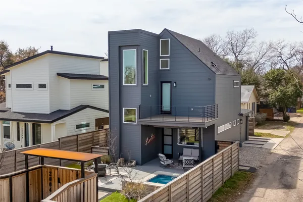 $1,399,000 | 2004 Chestnut Avenue, Unit 1, Austin, TX 78722