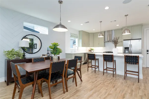 $1,399,000 | 2004 Chestnut Avenue, Unit 1, Austin, TX 78722