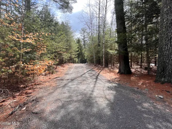 $652,000 | 17 Hawkins Lane, Horicon, NY 12815