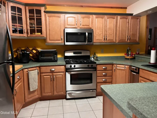 $652,000 | 17 Hawkins Lane, Horicon, NY 12815