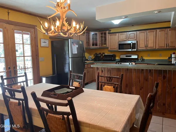 $652,000 | 17 Hawkins Lane, Horicon, NY 12815