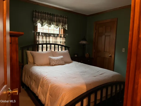 $652,000 | 17 Hawkins Lane, Horicon, NY 12815